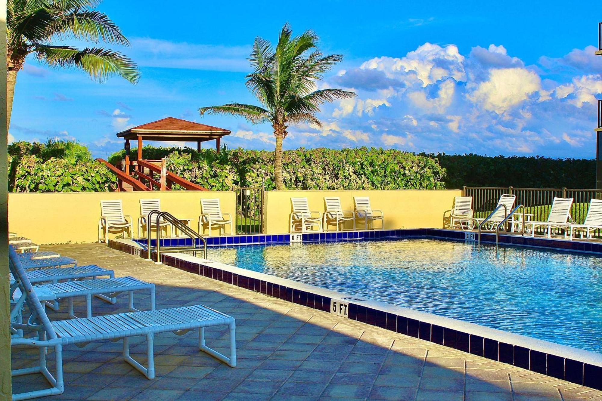 Ocean Breeze Condo เจนเซนบีช ภายนอก รูปภาพ